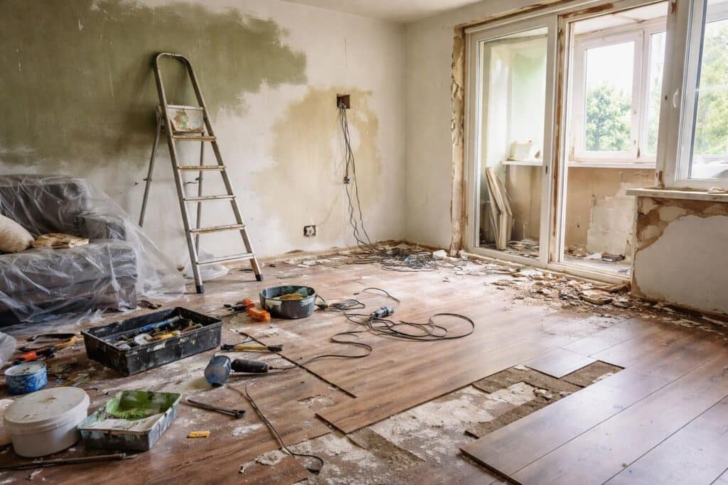 découvrez les erreurs courantes à éviter lors d'une rénovation partielle pour garantir la réussite de votre projet et optimiser votre budget.